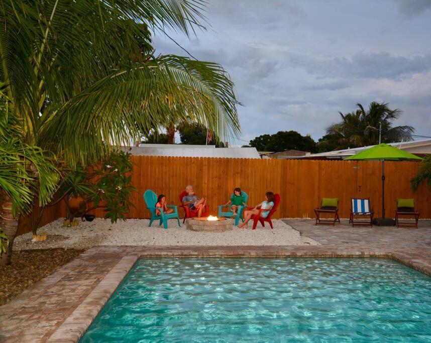 Tropical Retreat Near Beaches, Cruise Terminals Merritt Island 외부 사진