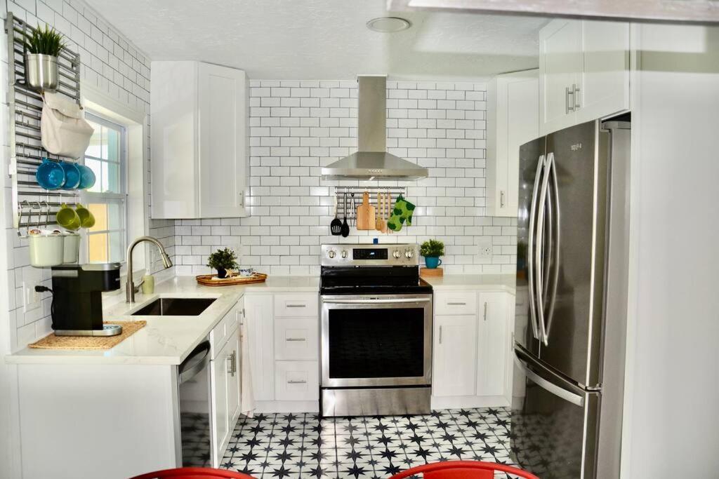 Tropical Retreat Near Beaches, Cruise Terminals Merritt Island 외부 사진
